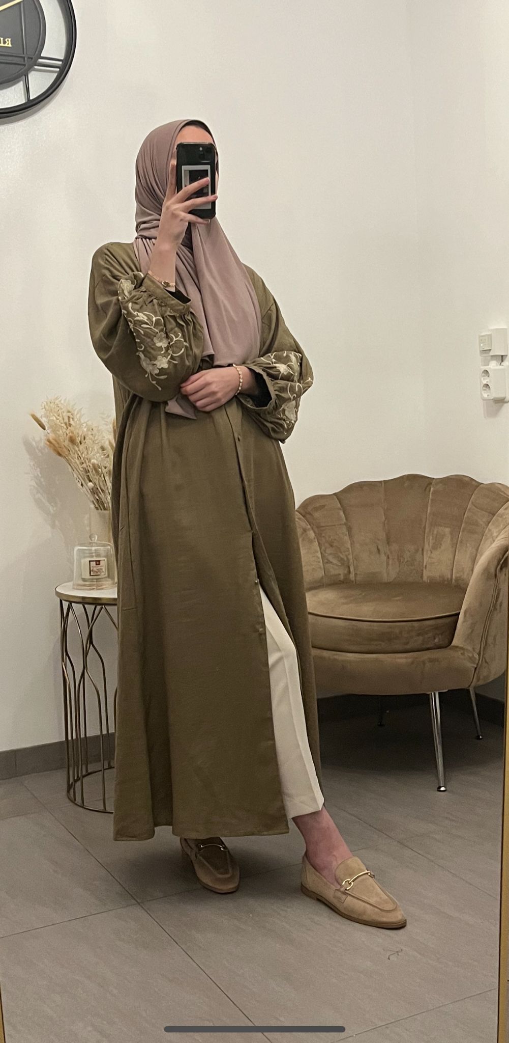 Groene jurk borduursel mouwen