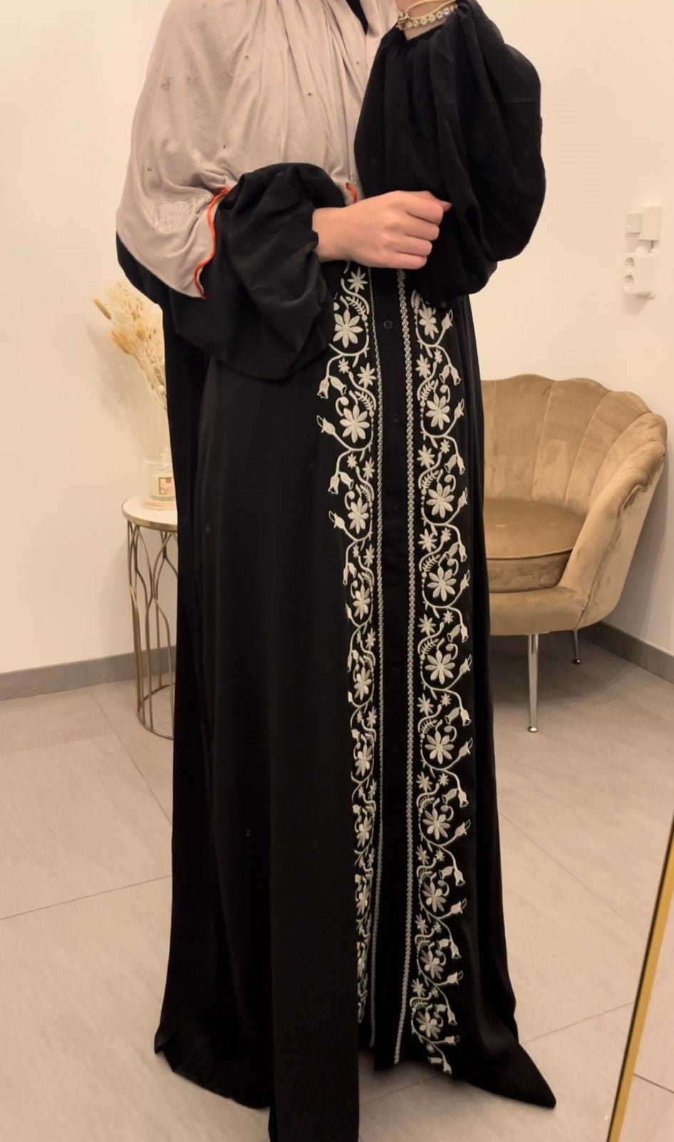 Jurk met witte borduursels