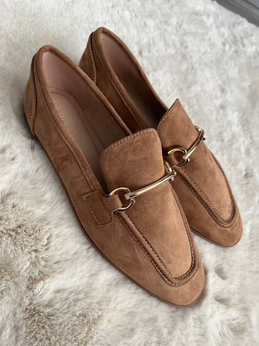 Loafers camel